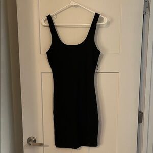 Love Tree Black Scoop Neck Bodycon Mini Dress